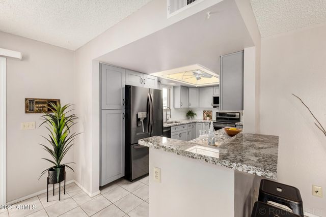 26629 S NEW TOWN Drive, Sun Lakes, AZ 85248