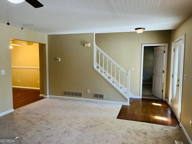 129 Lost Lake Drive, Villa Rica, GA 30180