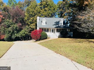 129 Lost Lake Drive, Villa Rica, GA 30180