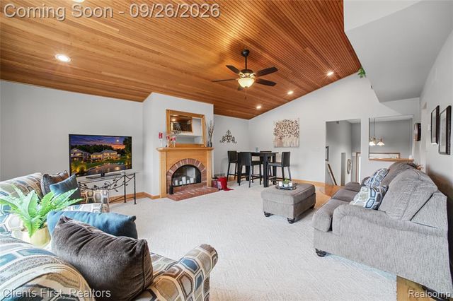 602 Cushing Street, Lake Orion, MI 48362