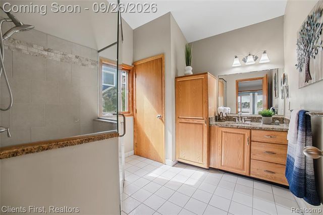 602 Cushing Street, Lake Orion, MI 48362