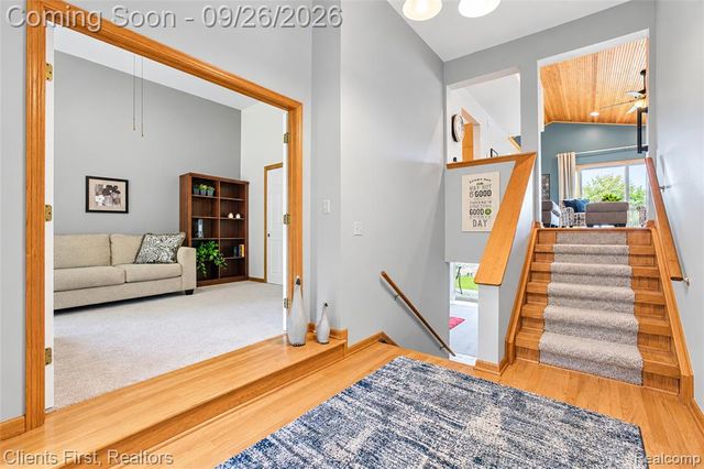 602 Cushing Street, Lake Orion, MI 48362