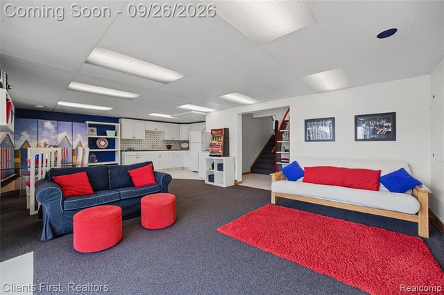602 Cushing Street, Lake Orion, MI 48362