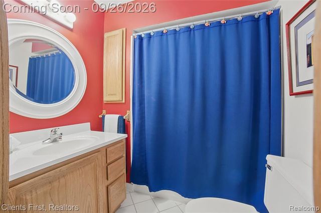 602 Cushing Street, Lake Orion, MI 48362