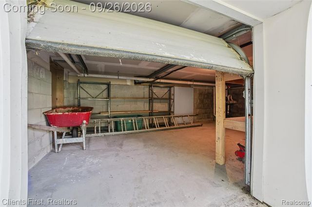 602 Cushing Street, Lake Orion, MI 48362