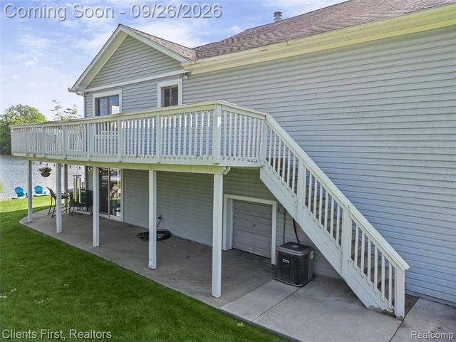 602 Cushing Street, Lake Orion, MI 48362