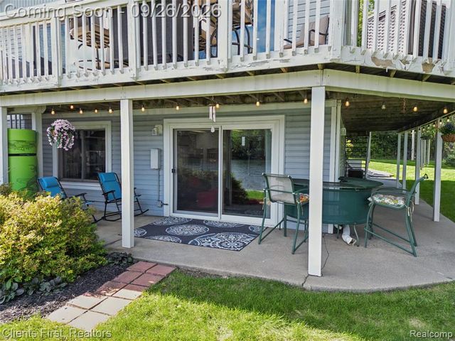 602 Cushing Street, Lake Orion, MI 48362
