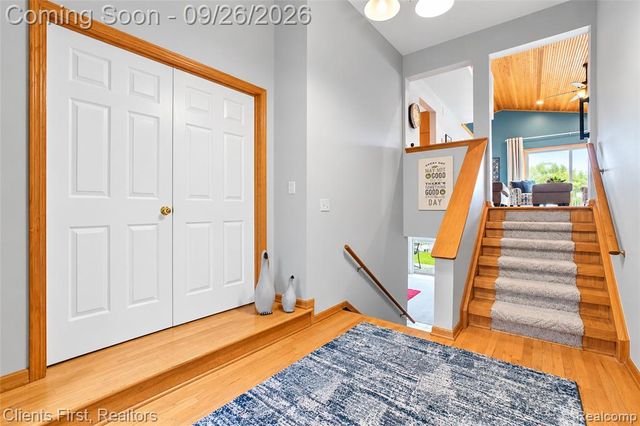 602 Cushing Street, Lake Orion, MI 48362