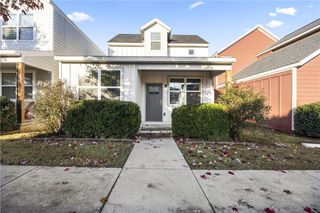 2023 S Florida Way, Fayetteville, AR 72701