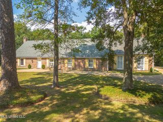 50 Poplar Circle, Gulfport, MS 39507