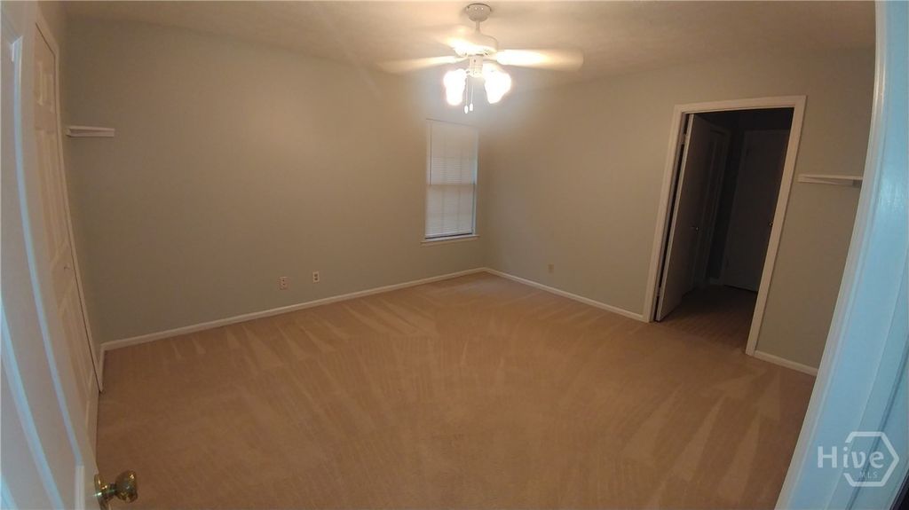 Image 7 of property listing at 191 Falcon Drive, Richmond Hill, GA 31324