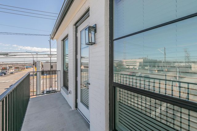 682 W Main Street, Arlington, TX 76013