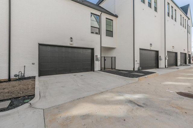 682 W Main Street, Arlington, TX 76013