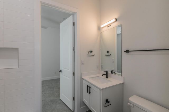 682 W Main Street, Arlington, TX 76013