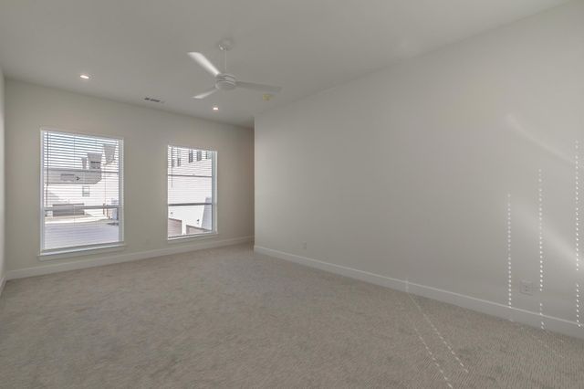 682 W Main Street, Arlington, TX 76013