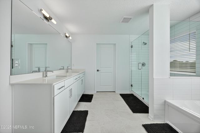 2113 FEATHEREDGE Way, Middleburg, FL 32068