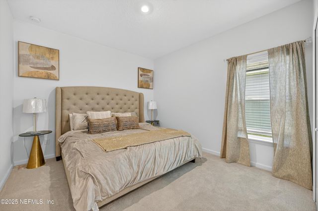 2113 FEATHEREDGE Way, Middleburg, FL 32068