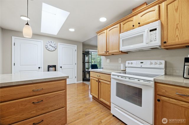 13116 202 Street Ct E, Graham, WA 98338