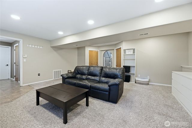 13116 202 Street Ct E, Graham, WA 98338