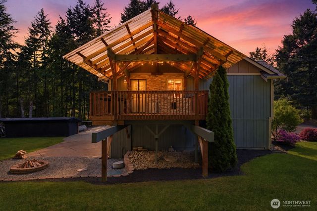 13116 202 Street Ct E, Graham, WA 98338