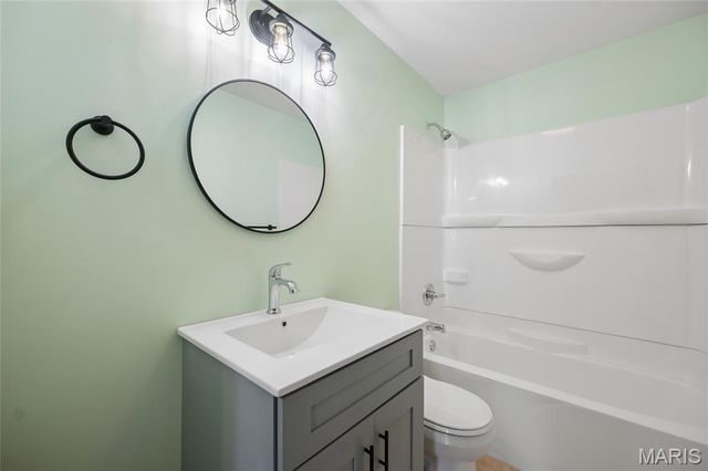 1509 Kraft Street, St Louis, MO 63139