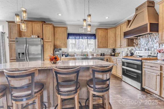 72 Crouch Road, Taylorsville, NC 28681