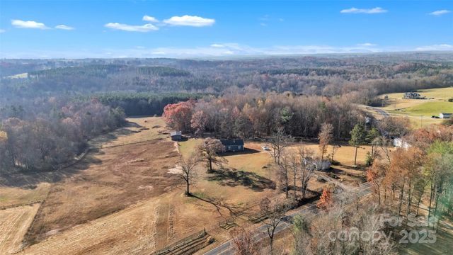 72 Crouch Road, Taylorsville, NC 28681