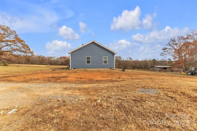 72 Crouch Road, Taylorsville, NC 28681