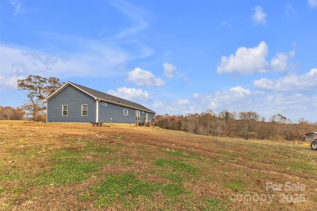 72 Crouch Road, Taylorsville, NC 28681