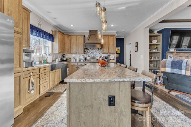 72 Crouch Road, Taylorsville, NC 28681