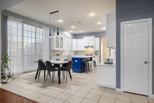 5519 Bradford Estates Court, Sachse, TX 75048