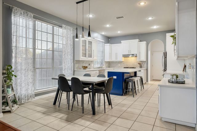 5519 Bradford Estates Court, Sachse, TX 75048