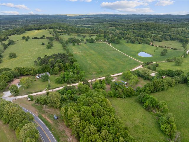13195 N Riggs Lane, Lead Hill, AR 72644