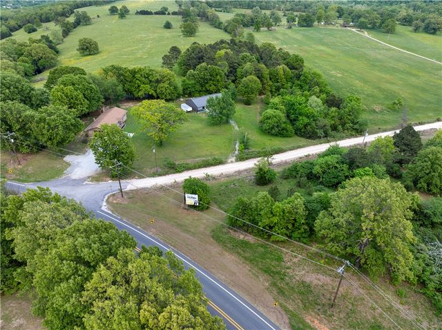 13195 N Riggs Lane, Lead Hill, AR 72644