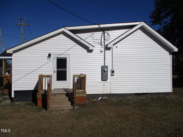 202 E Washington Street, La Grange, NC 28551