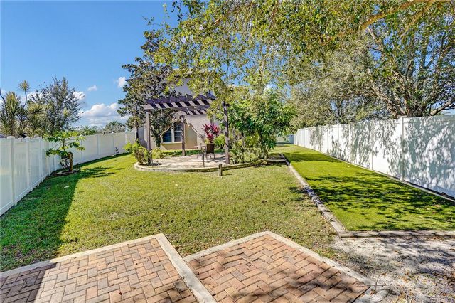 5811 NW BLUE BONNET COURT, Port St Lucie, FL 34986