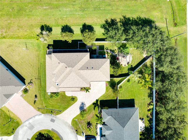 5811 NW BLUE BONNET COURT, Port St Lucie, FL 34986