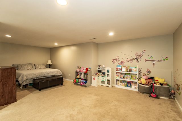 10233 Highmeadow Lane, Independence, KY 41051