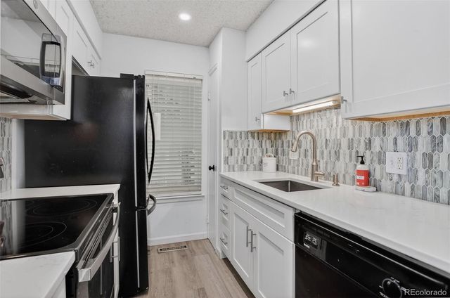 7110 S Gaylord Street P2, Centennial, CO 80122