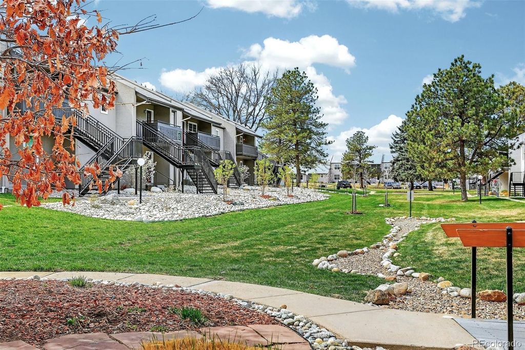 7110 S Gaylord Street P2, Centennial, CO 80122