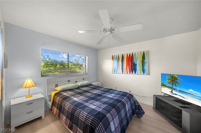 2172 Lochmoor CIR, North Fort Myers, FL 33903