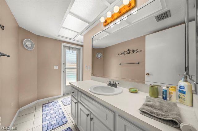 2172 Lochmoor CIR, North Fort Myers, FL 33903