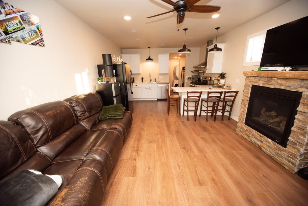 615-617 3rd ST, Havre, MT 59501 photo 4