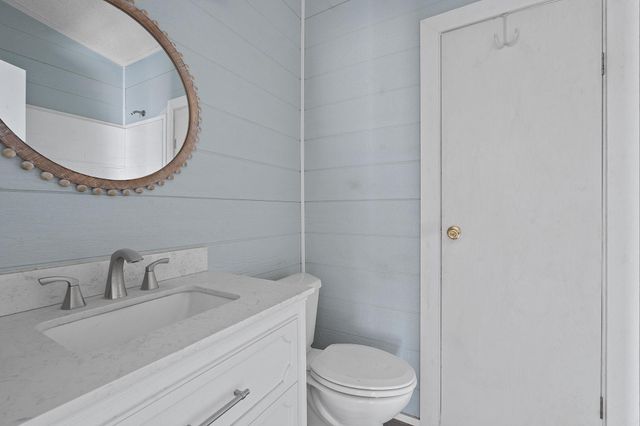 1177 County Road 402, Flatonia, TX 78941