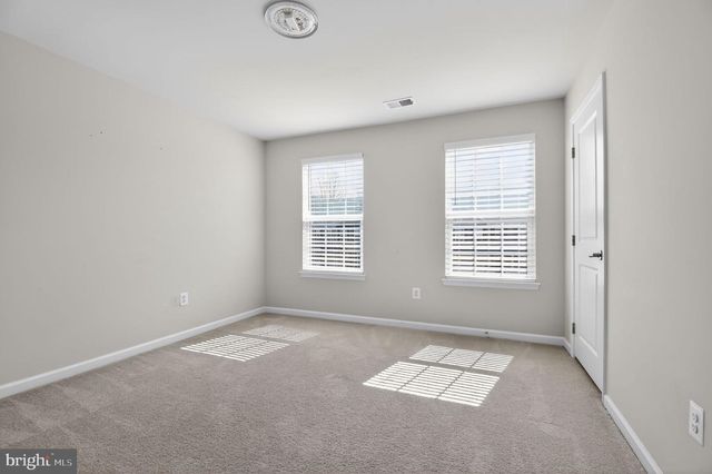 5738 RIVER SHARK LN, Waldorf, MD 20602