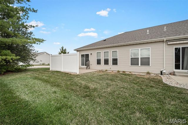 102 Savannah Terrace, Wentzville, MO 63385
