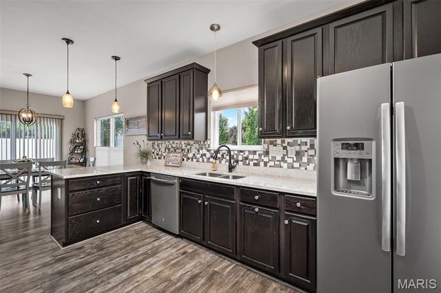 102 Savannah Terrace, Wentzville, MO 63385