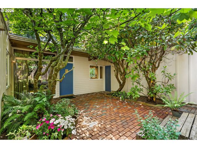 834 Sw WESTWOOD Dr, Portland, OR 97239