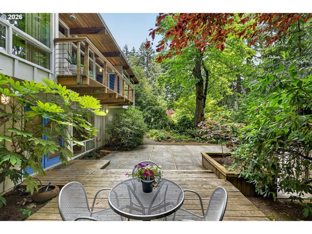 834 Sw WESTWOOD Dr, Portland, OR 97239