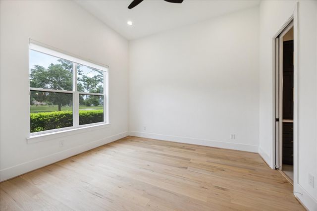 1419 Candlelight Lane, Houston, TX 77018